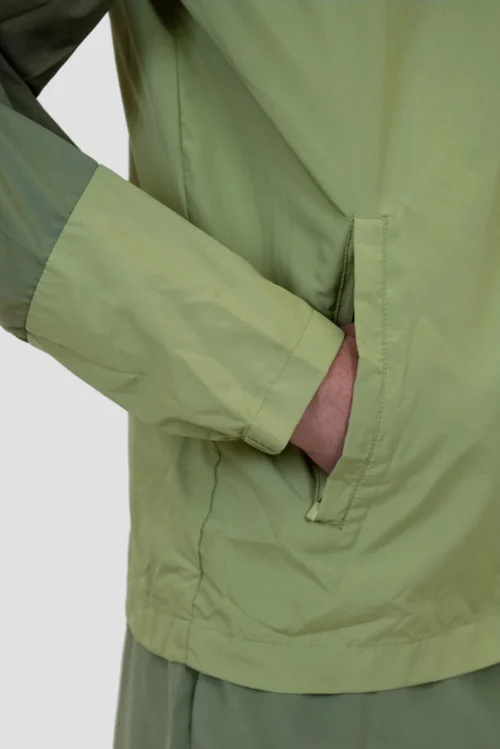 Breeze 2.0 Windbreaker - Orchard/Elm/Eden -Urban Sport Wear Store BREEZE2.0WINDBREAKERORCHARD ELM EDENpocketdetail scaled