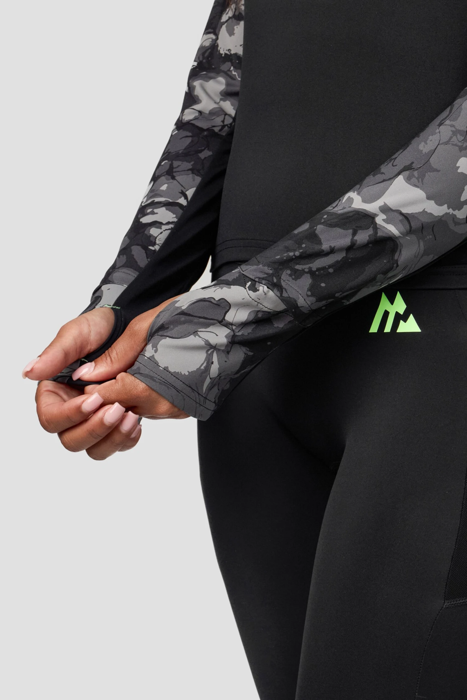 Fusion Print 1/4 Zip - Black/Winter Sky 7 Fusion Print 1/4 Zip - Black/Winter Sky - Image 7