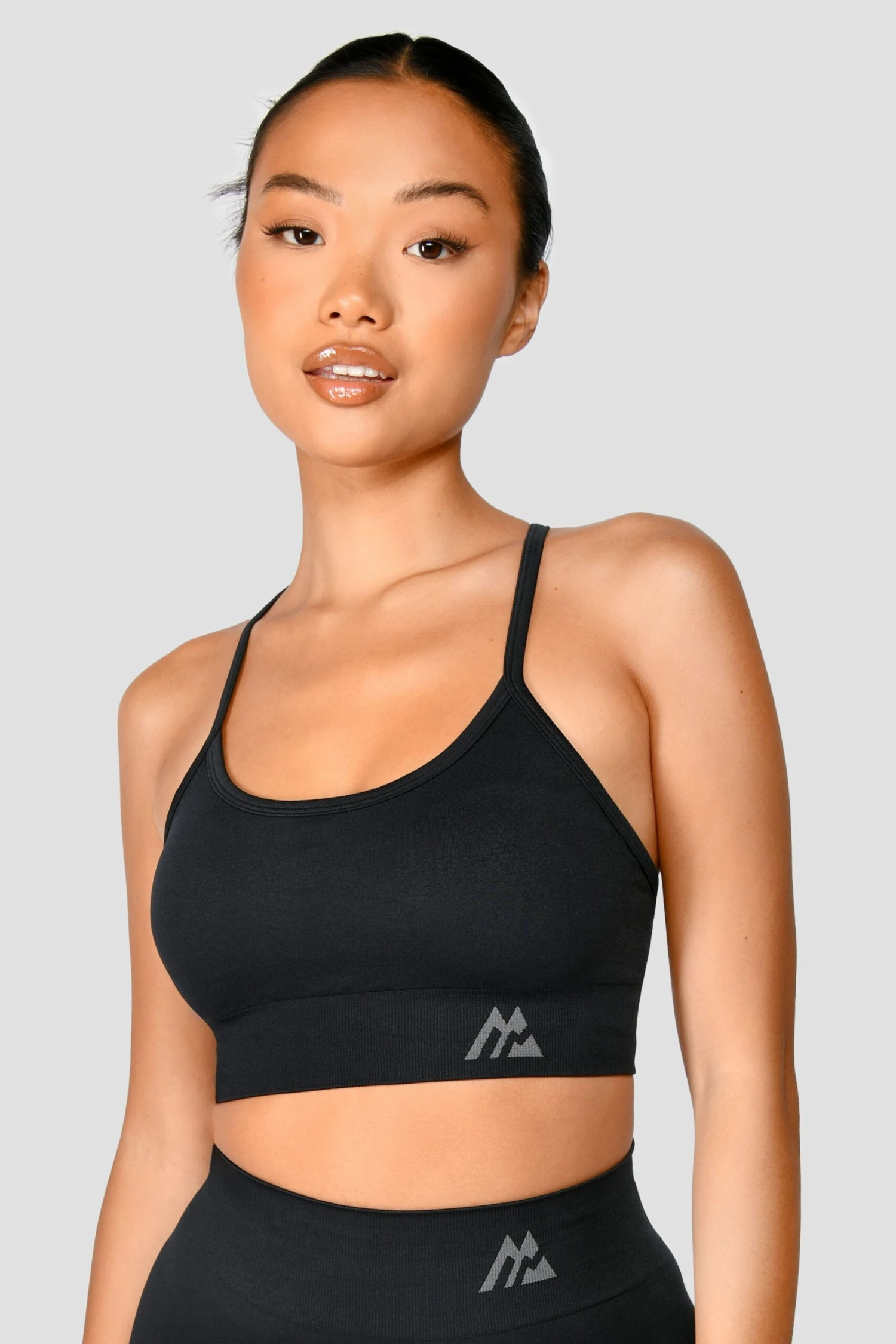 Evolve Seamless Bra Top - Black 1 Evolve Seamless Bra Top - Black
