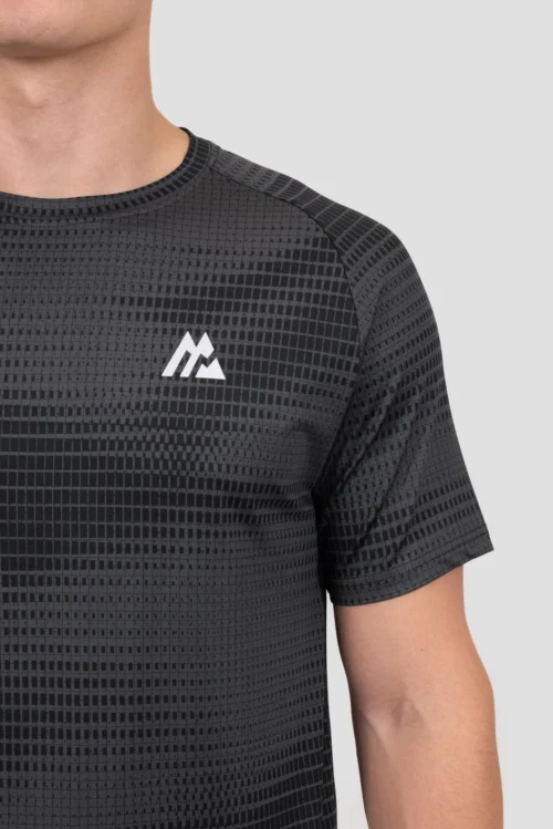 Peak Print T-Shirt - Asphalt/Black -Urban Sport Wear Store FhJLYtd0YvVPpp085vGwgZAQwqJQXTmlwrktSZoEvJU scaled