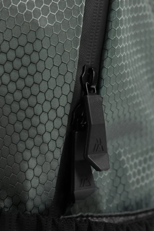 MTX Trail 2.0 32L Backpack - Black/Cement Grey/Electric Lime -Urban Sport Wear Store MTX TRAIL 2.0 32L BACKPACK BLACK CEMENT GREY ELECTRIC LIME zip detail scaled