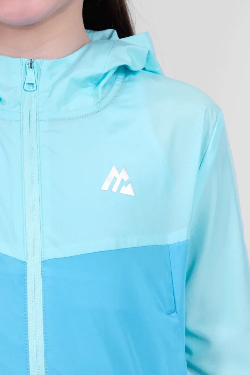 Girls Pace 2.0 Windbreaker - Summer Sky/Epsilon 9 Girls Pace 2.0 Windbreaker - Summer Sky/Epsilon -Urban Sport Wear Store PACE 2.0 WINDBREAKER TROPICAL BREEZE AQ LOGO DEET scaled