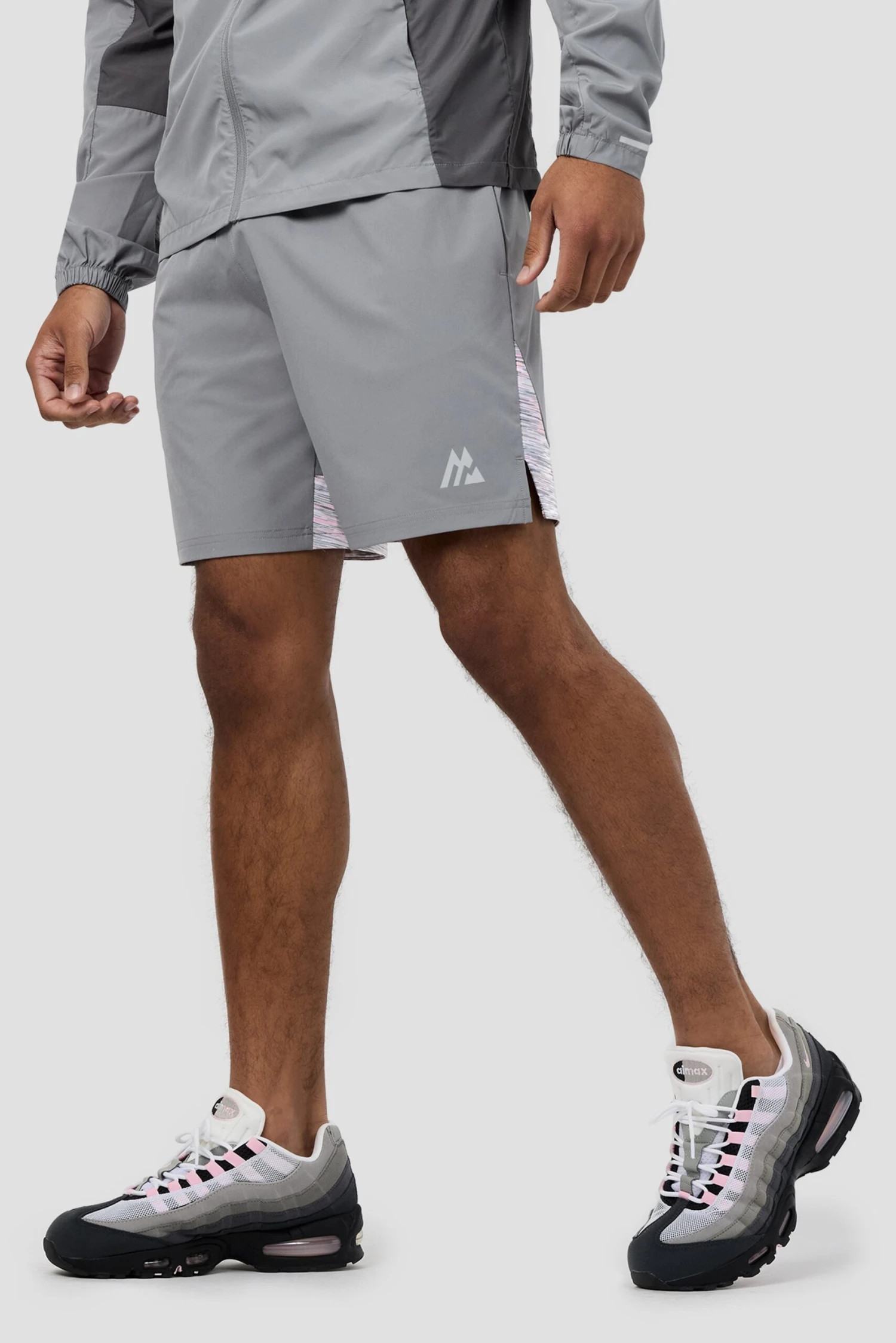 Trail Panel Short - Grey/Pink/White