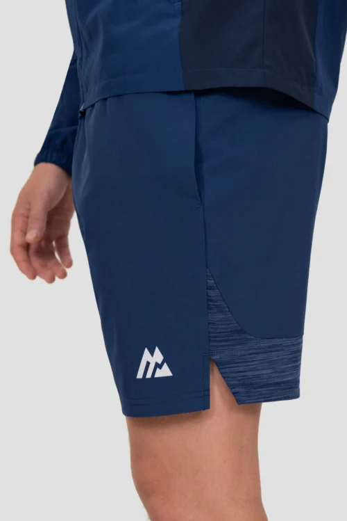 Trail Panel Short - Navy Multi -Urban Sport Wear Store TRAIL 2.0 SHORT ESTATE BLUE SET SAIL TRUE NAVY logo detail scaled