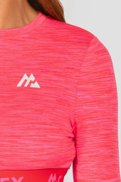 Trail Icon Long Sleeve Crop - Neon Pink/Red -Urban Sport Wear Store TRAIL ICON LS CROP NEON PINK MAGENTA PINK PUNCH SHOCKING PINK FIESTA RED logo detail scaled