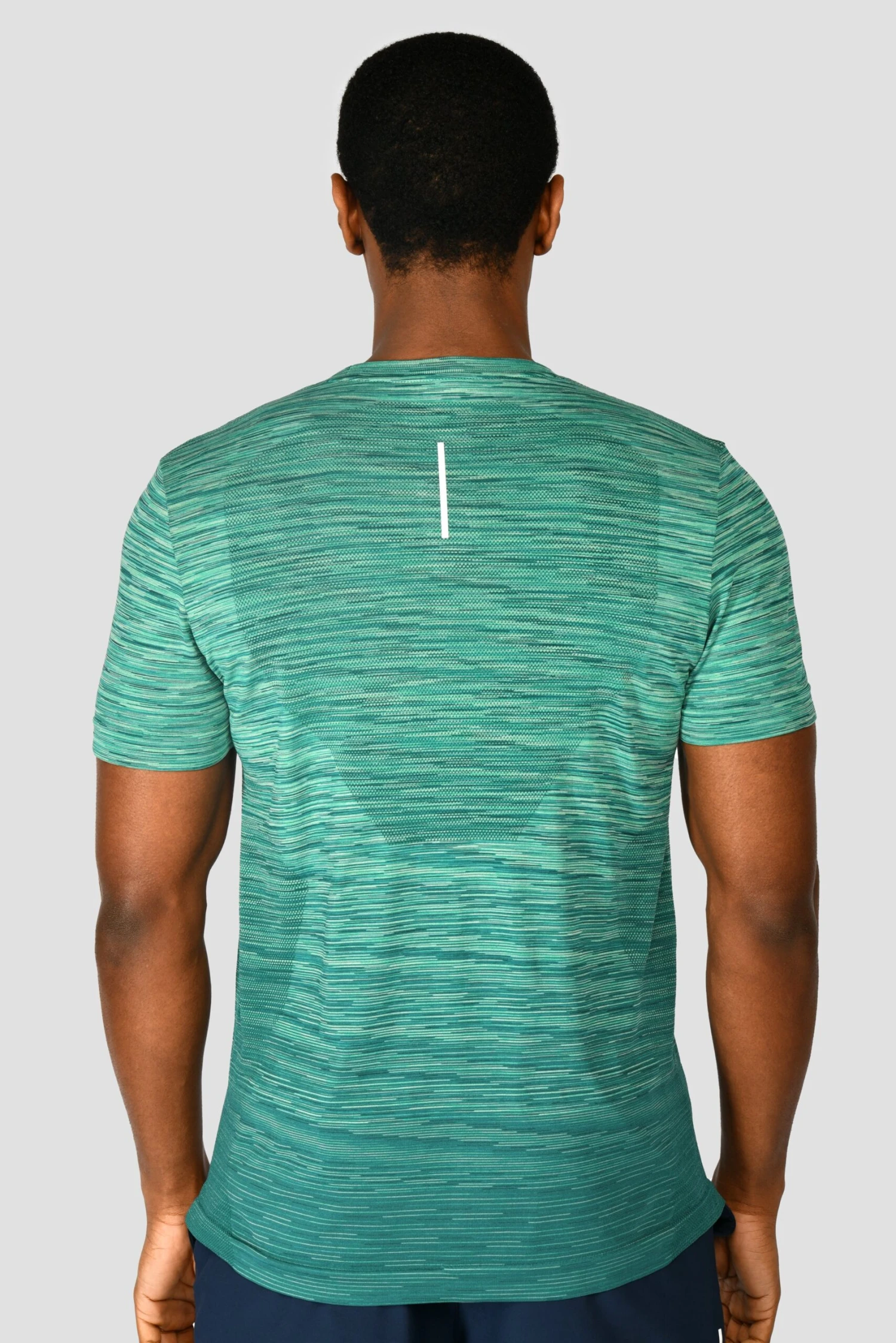 Trail Seamless T-Shirt - Mountain Meadow/Deep Sea 2 Trail Seamless T-Shirt - Mountain Meadow/Deep Sea - Image 2