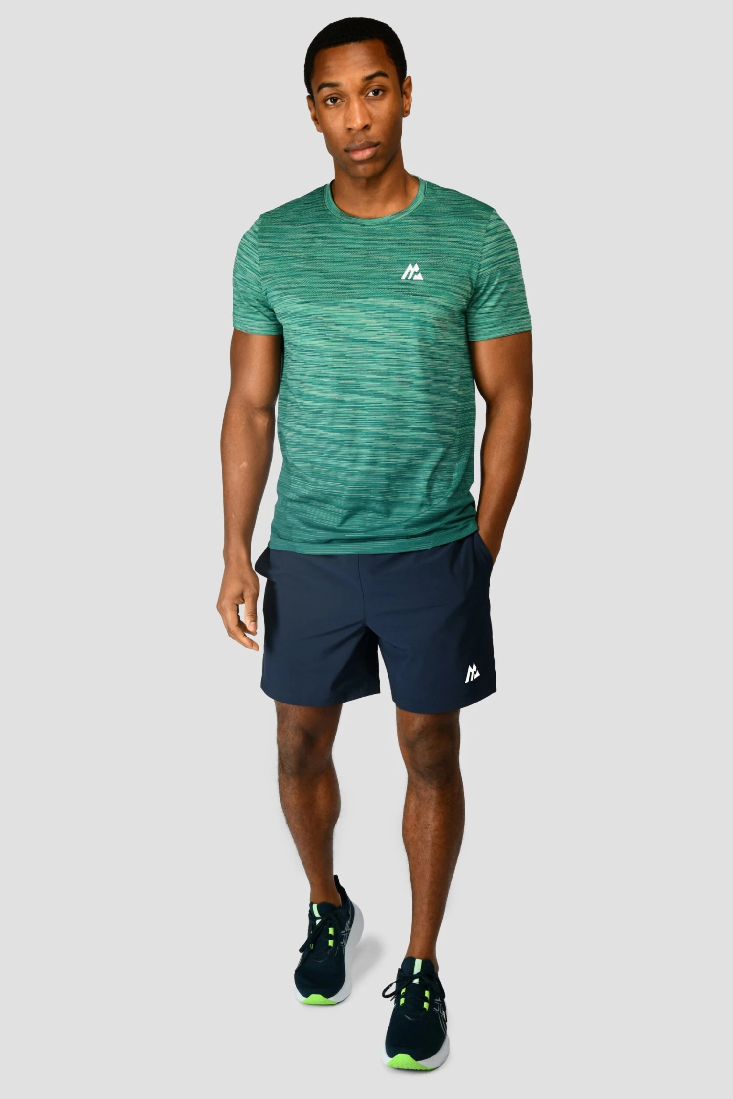 Trail Seamless T-Shirt - Mountain Meadow/Deep Sea 3 Trail Seamless T-Shirt - Mountain Meadow/Deep Sea - Image 3