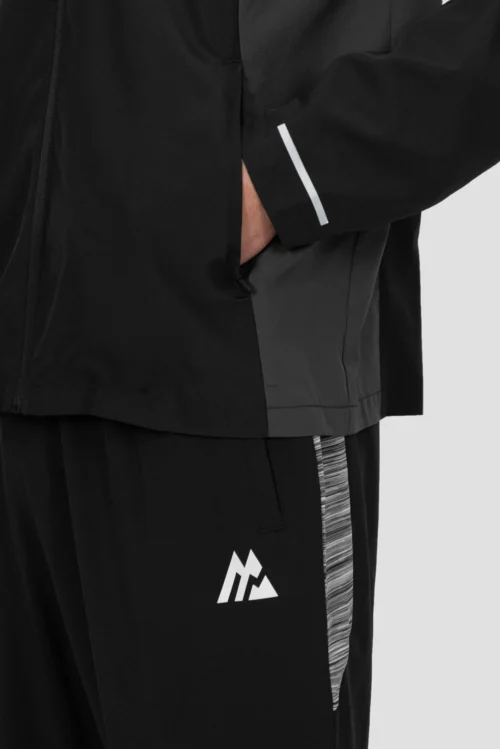 Trail Windbreaker - Black/Grey/White -Urban Sport Wear Store TRAIL 3.0 WINDBREAKER BLACK BEAUTY ASPHALT MONUMENT CASTLEROCK Sleeve Detail scaled