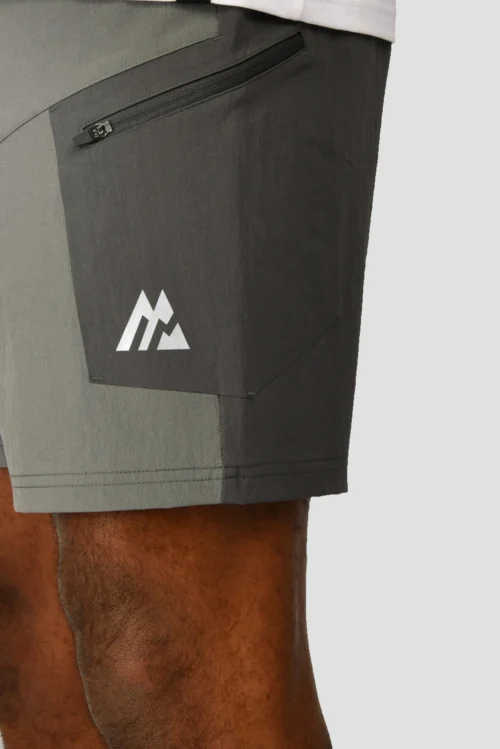 Ultra Woven Short - Cement Grey/Jet Grey -Urban Sport Wear Store ULTRA WOVENSHORT CEMENT GREY JET GREY pocket detail scaled