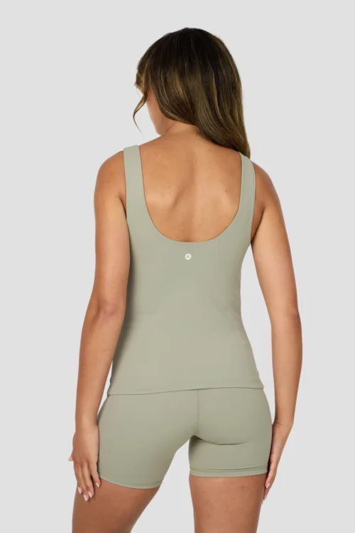 Form Tank - Herb -Urban Sport Wear Store VLP8RdOUvkKTdm9JuWF nZqpKk91imkyDcUifH4PW4E scaled