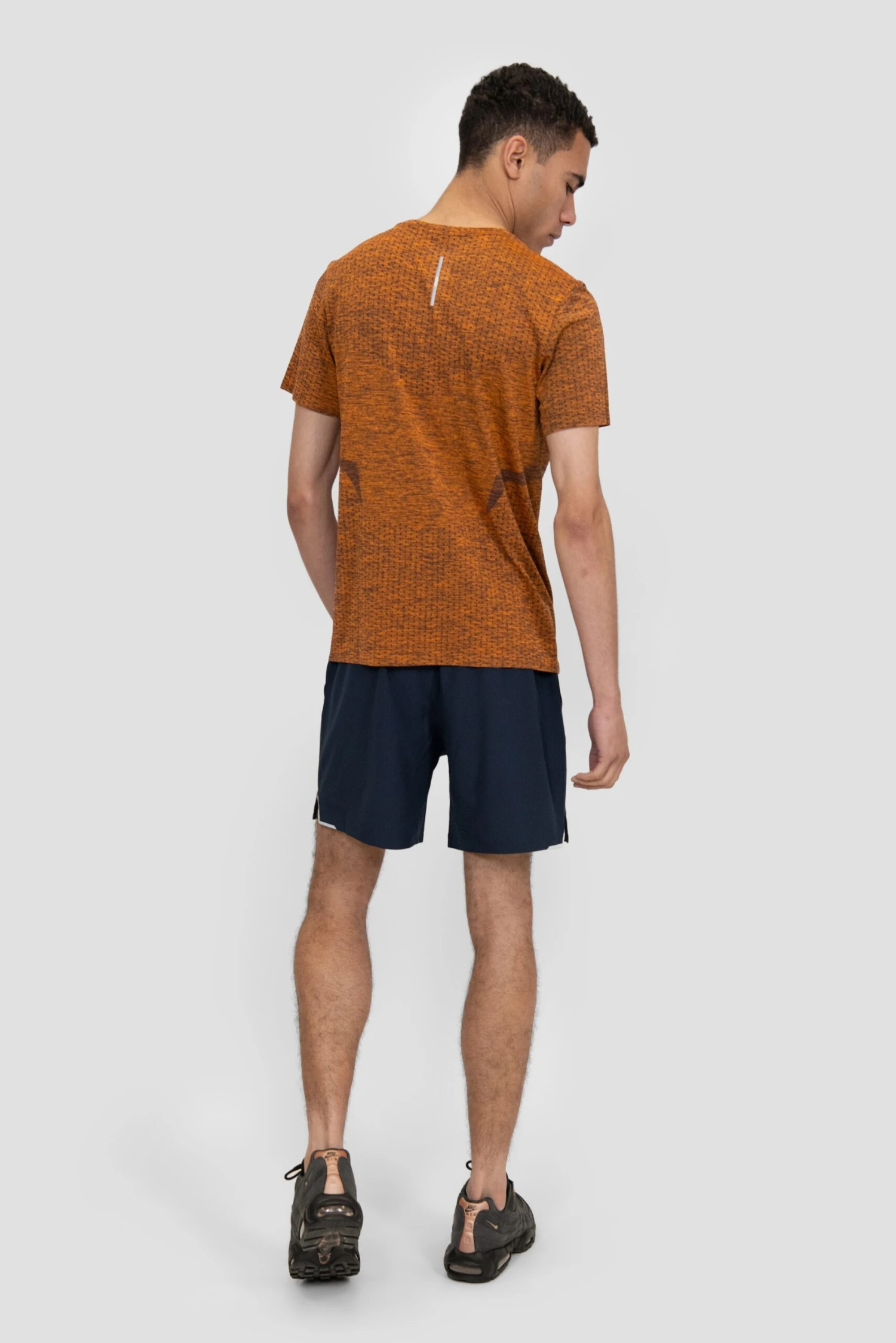 Vault Seamless T-Shirt - Ice Tango/Midnight Blue 4 Vault Seamless T-Shirt - Ice Tango/Midnight Blue - Image 4