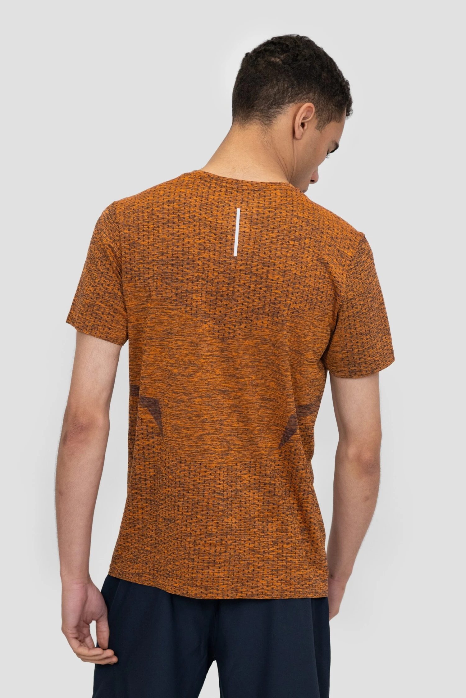 Vault Seamless T-Shirt - Ice Tango/Midnight Blue 2 Vault Seamless T-Shirt - Ice Tango/Midnight Blue - Image 2