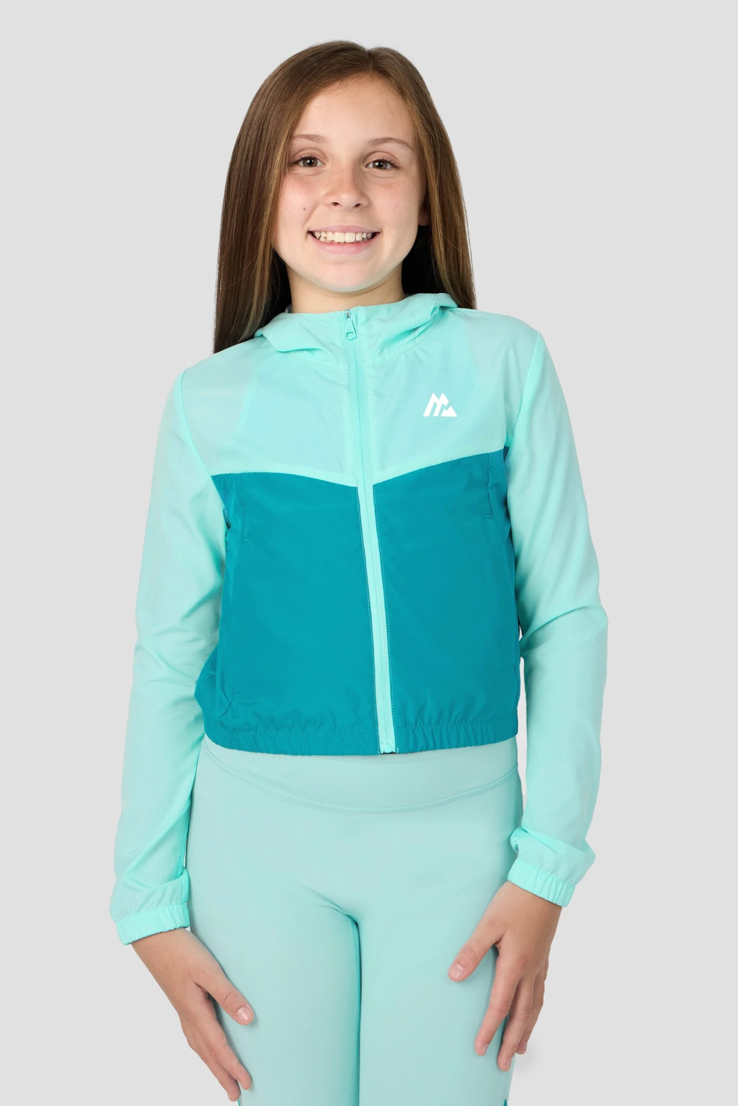 Girls Pace 2.0 Windbreaker - Arctic Blue/Pacific 1 Girls Pace 2.0 Windbreaker - Arctic Blue/Pacific
